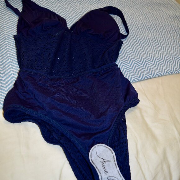 Anne Cole Signature Navy Crochet All Day Plunge One-Piece Size 8 NEW - Picture 12 of 12